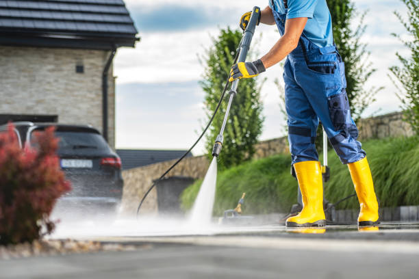 Best Deck Pressure Washing  in Elwood, UT